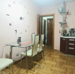 3х к Вильямса/Королева. Кирпичный дом.