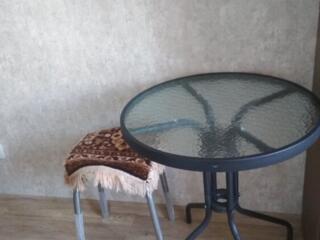 Продается круглый столик