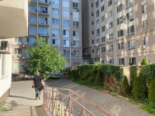 Apartament cu 3 camere, Botanica.