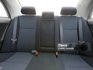 Куплю задний кожаный диван любой марки