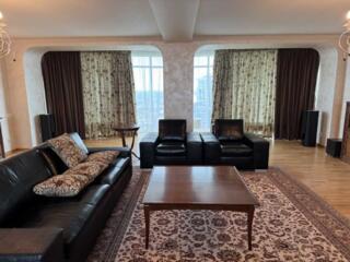 довгострокова оренда 4-к квартира Київ, Печерський, 2500 $/міс.