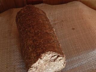 Продам брикеты, пеллеты. цена 1 кг 10 рублей + есть доставка