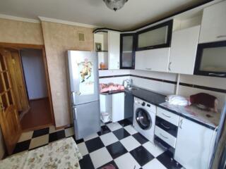 Продаётся 2-комнатная Бам