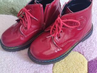 Продам детскую обувь б/у