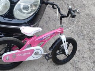 Детский велосипед. мало пользовались.