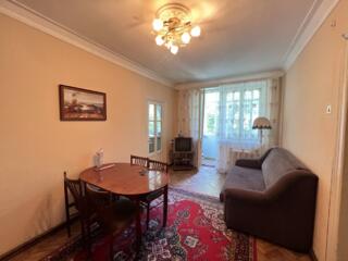 Продается квартира с 3 комнатами