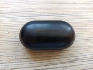 Продам старенькие Samsung Galaxy Buds на запчасти