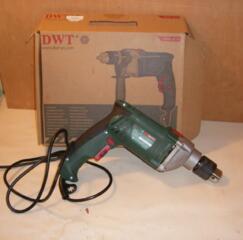 Продаю ударную дрель DWT SBM-810.