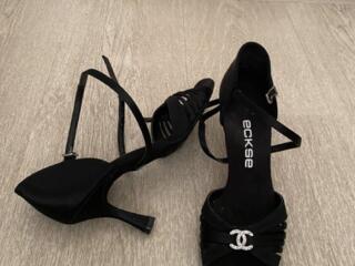 Женская обувь для танцеы