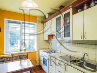 продаж 3-к квартира Київ, Святошинський, 72700 $