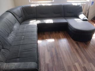 Срочно продается мягкий уголок б/у