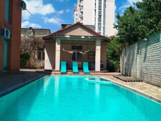 Сдам -Дом- 3 комнаты -ПОСУТОЧНО- Посмитного / Педагогическая- Аркадия