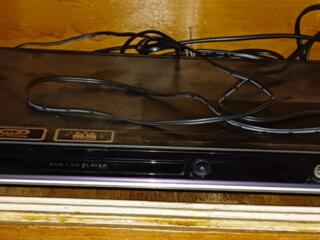 DVD плеер LG. С колонками.