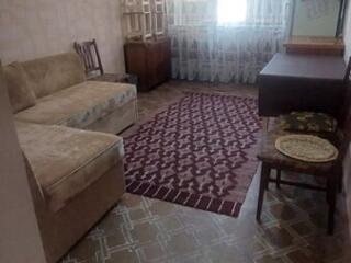 Сдаётся 2 комн блок, Центр, р-н Вары, 9/9