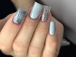 Маникюр/педикюр/наращивание