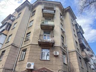 В продаже 2-х комнатная сталинка ул. Коблевская.