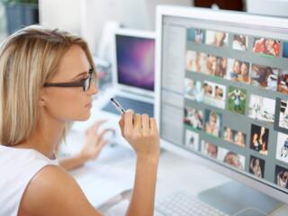 Разносторонняя творческая работа в рекламно-информационной студии