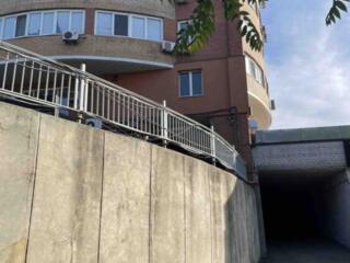 продаж підземний паркінг Дніпро, Соборний, 63000 $