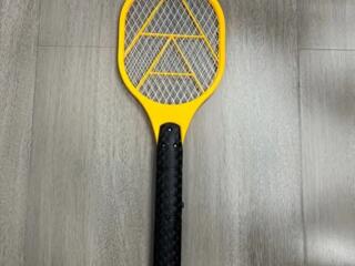 Продаю Электрический 2-в-1 москито-комарный бейсбольный бат