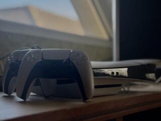 PlayStation 5 - продам