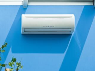 Установка, чистка, заправка кондициониров.