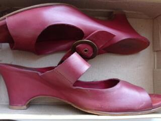 Босоножки шлёпанцы Кожа р. 40 Diba