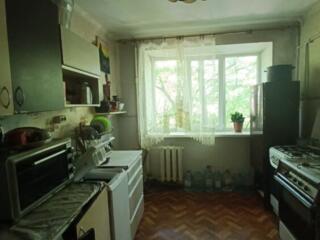 Срочно продам 2 комнаты в коммунальной квартире.