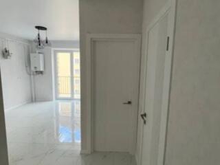 Продам квартиру 33 кв. м., 8/10, новый дом, жк Via Roma.