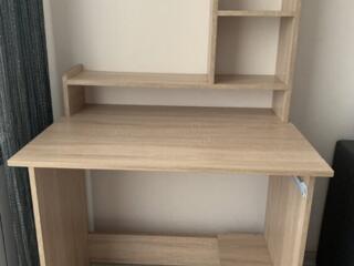 Продам школьный стол Б/У