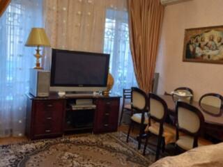 Продается трёхкомнатная квартира на ул. Кузнечной