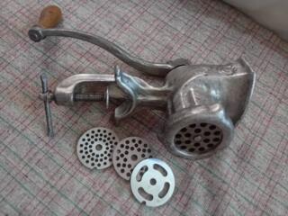 Продам мясорубку производства ссср