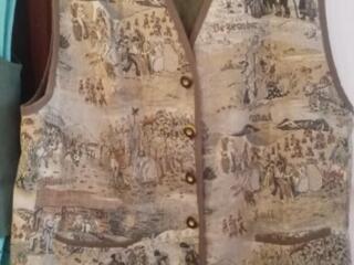 Новый женский жилет немецкий 48р-р, (52) на подкладе.