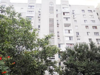 Кирпичный спецпроект на Левитана. 4/10. 80/50/10. Хороший торг.