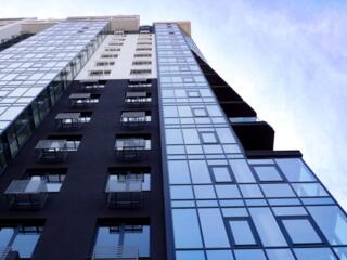 Большая квартира в новом доме.