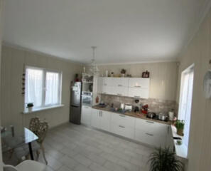 Продам новый 2-х этажный дом в центре Фонтанки