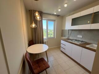 Продам просторную и светлую 2-комнатную квартиру с новым ремонтом ТОРГ