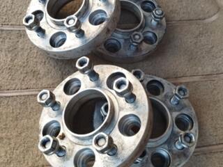 Проставки 5х114.3 dia 66.1 (2 шт. - 30мм. И 2 шт. - 20мм). б/у. Торг.