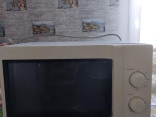 Продам микроволновую печь LG.