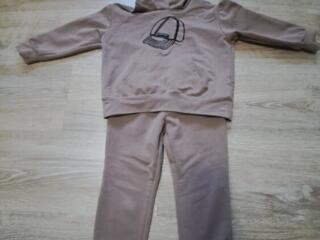 Продам детские вещи