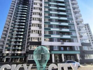 Двухкомнатная квартира в ЖК Скай Сити