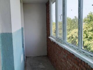 Продам 4-хк квартиру 5/5 с неок рем. в центре Днестровска, р с/м Шериф