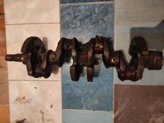 Продам абсолютно новый СОВЕТСКИЙ!!! коленвал Т-40 с противовесами