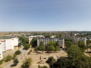 2КОМН из блока, 8/9, не угловая, комнаты раздельные, стеклопакеты