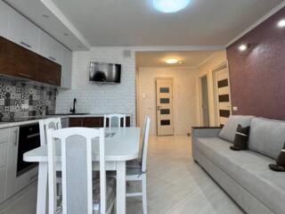 Sevacons! str - la Studentilor, Posta Vechei, 2 camere + Living.