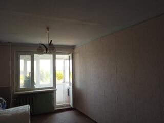 Продаётся двушка 4/5 в Григориополе, микрорайон Консервный Завод