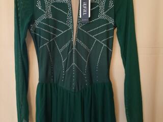 Костюм для художественной гимнастики или фигурного катания