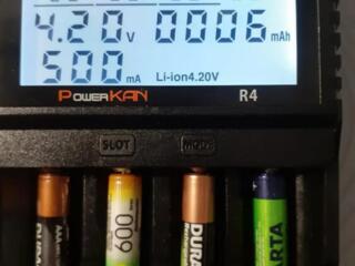 Зарядное устройство R4 для АА/ААА/18650 и других аккум и тест емкости