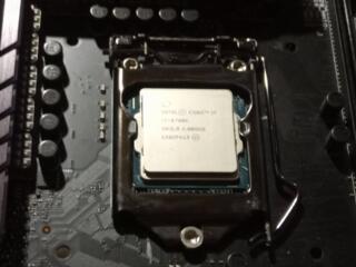 CPU I3 8100, I7 6700K