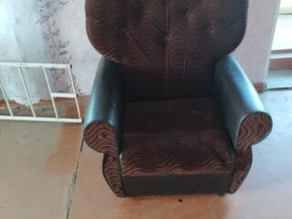 Продам два кресла