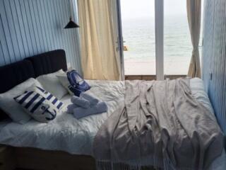 35087 Продам уютную дачу на первой линии ...